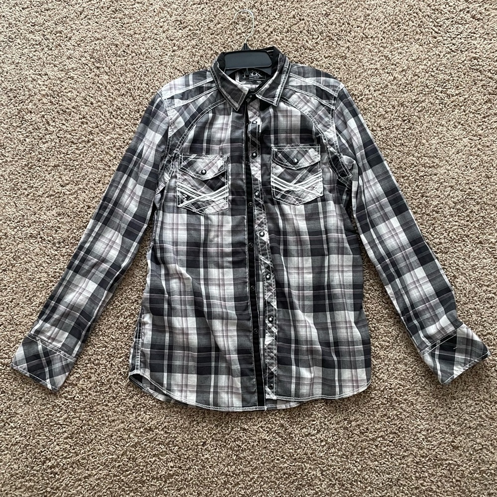 NWOT Buckle Black Button Down Shirt, Black and White